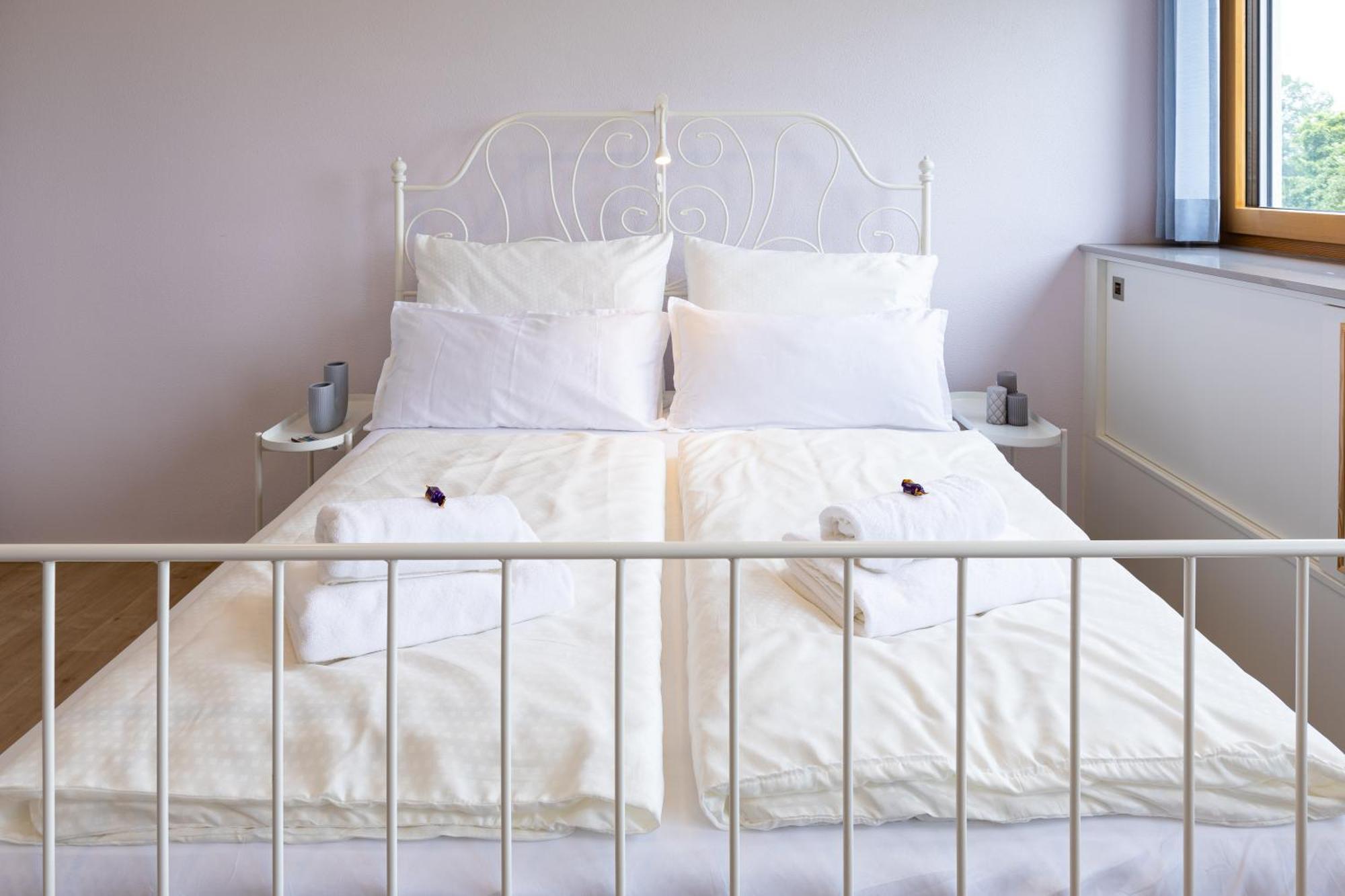 Schee Ferienwohnung Dinkelsbuehl Lohe Bagian luar foto